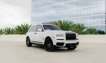 Inside the Rolls-Royce Cullinan Experience