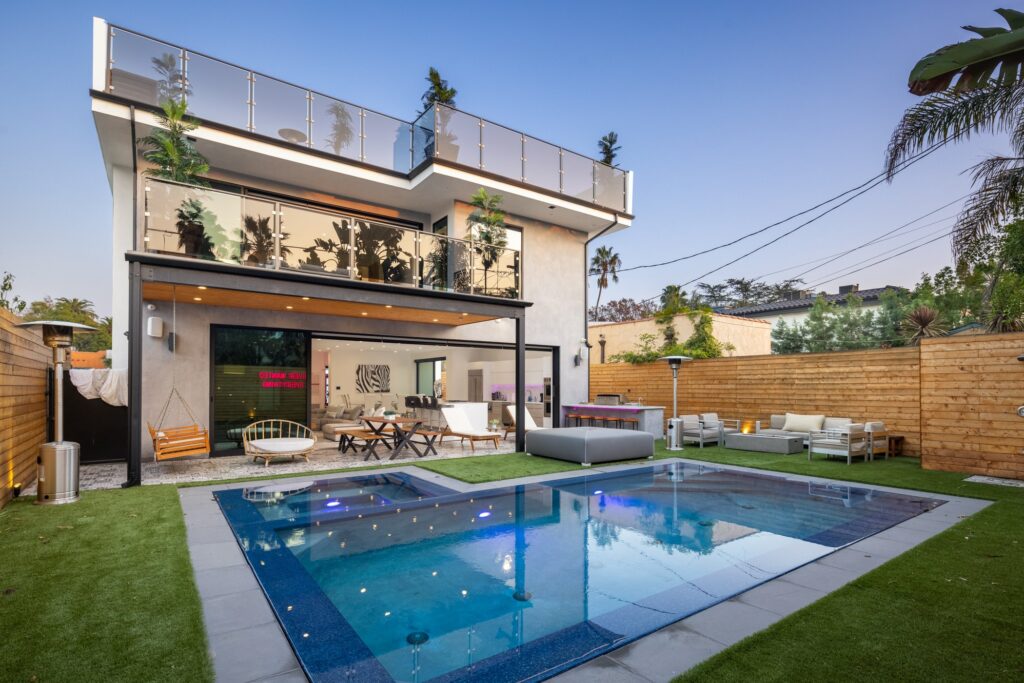 West Hollywood, CA